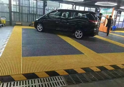 洗車玻璃鋼格柵板鋪設(shè)時(shí)怎么設(shè)計(jì)排水溝？